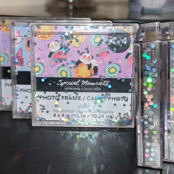 picture frames - Picture 2 of 6